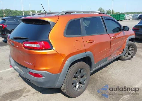 2015 Jeep Cherokee Trailhawk z USA, uszkodzony, nr VIN 1C4PJMBB9FW777381